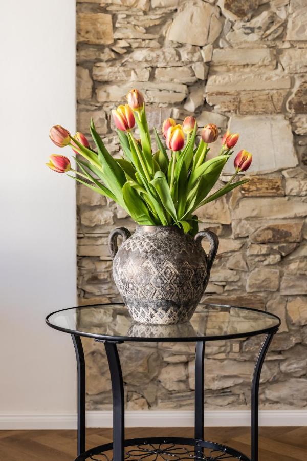 Design Pension Twenty 20 Podebrady Bagian luar foto